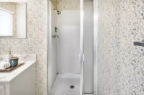 Bath - 3209 Lillard Dr, Davis, CA 95618 photo 2 of 4