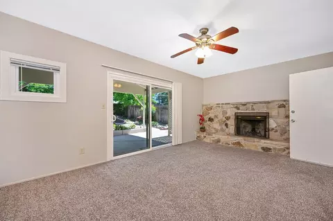 Living - 5824 Hesper Way, Carmichael, CA 95608 photo 6 of 12