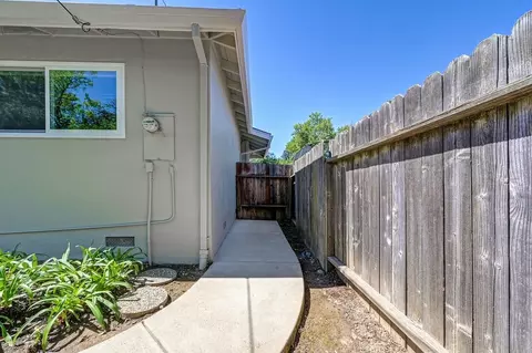 Exterior - 5824 Hesper Way, Carmichael, CA 95608 photo 7 of 18