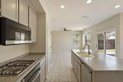 Kitchen - 1575 Grace Ct, Tracy, CA 95377 photo 4 of 5
