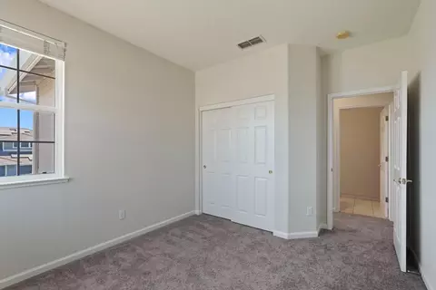 Bedroom - 1575 Grace Ct, Tracy, CA 95377 photo 4 of 8