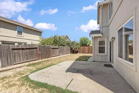 Exterior - 1575 Grace Ct, Tracy, CA 95377 photo 7 of 13
