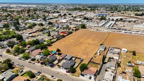 1947 Hackett Rd, Ceres, CA 95307 photo 4