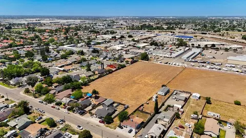1947 Hackett Rd, Ceres, CA 95307 photo 3