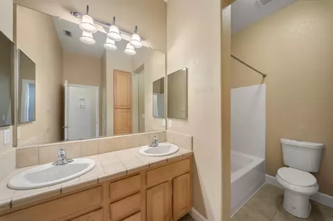 Bath - 3917 Lakeside Dr, Modesto, CA 95355 photo 1 of 3