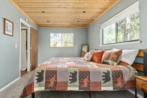 Bedroom - 2870 Quartz Dr, Arnold, CA 95223 photo 5 of 8