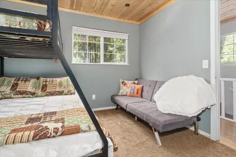 Bedroom - 2870 Quartz Dr, Arnold, CA 95223 photo 7 of 8