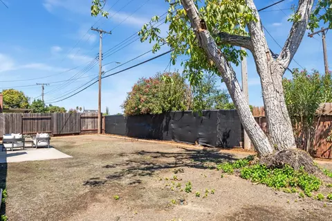 Exterior - 6363 Templeton Dr, Carmichael, CA 95608 photo 4 of 6