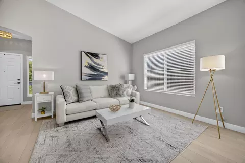 Living - 2725 Bellows St, Davis, CA 95618 photo 3 of 5