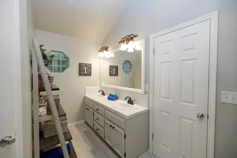 808 Stonecreek Cir, Modesto, CA 95355 photo 40