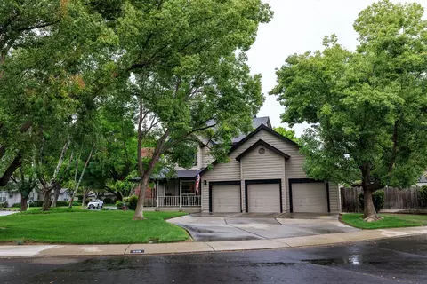 808 Stonecreek Cir, Modesto, CA 95355 photo 2