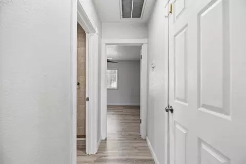 Entry Way - 705 Badgley Dr, Modesto, CA 95350 photo 4 of 4