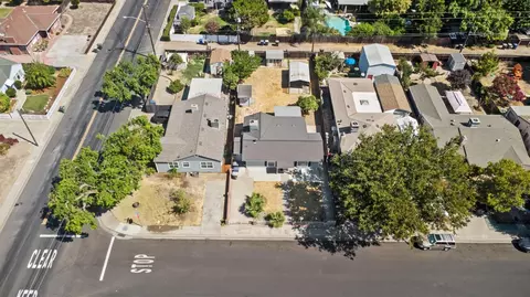 View/Area - 705 Badgley Dr, Modesto, CA 95350 photo 3 of 6