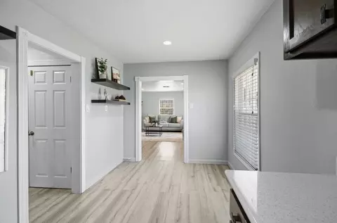 Entry Way - 705 Badgley Dr, Modesto, CA 95350 photo 2 of 4