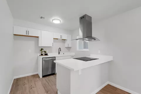 Kitchen - 1505 Staci Ln, Modesto, CA 95355 photo 1 of 4