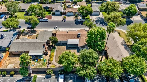 View/Area - 1505 Staci Ln, Modesto, CA 95355 photo 4 of 7