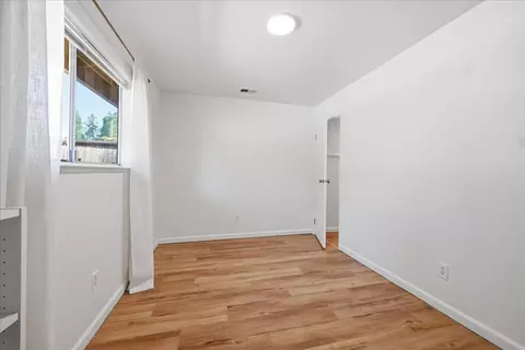 Bedroom - 110 King Ct, Grass Valley, CA 95945 photo 4 of 6