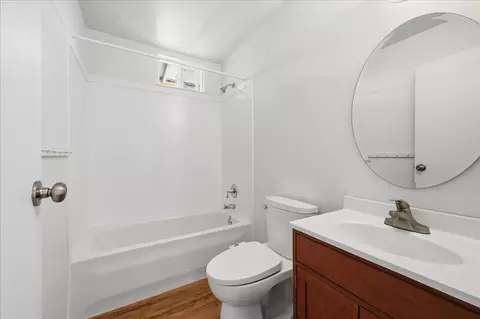 Bath - 110 King Ct, Grass Valley, CA 95945 photo 1 of 2
