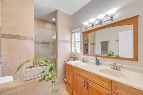 Bath - 2279 Arrowhead St, Copperopolis, CA 95228 photo 1 of 4