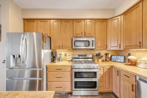 Kitchen - 2279 Arrowhead St, Copperopolis, CA 95228 photo 7 of 9