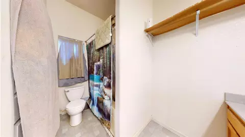 Bath - 2391 Charmstone Way, Copperopolis, CA 95228 photo 4 of 6