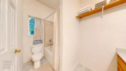 Bath - 2391 Charmstone Way, Copperopolis, CA 95228 photo 3 of 6