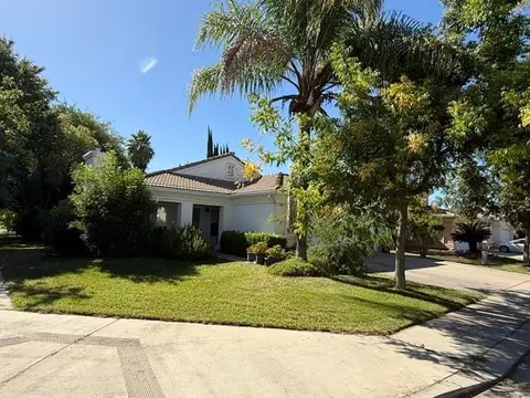 Exterior - 2001 Paramont Way, Modesto, CA 95355 photo 2 of 3