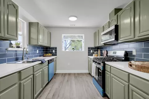Kitchen - 379 E 22nd St, Tracy, CA 95376 photo 2 of 2