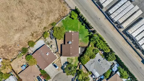 View/Area - 379 E 22nd St, Tracy, CA 95376 photo 7 of 7