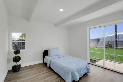 Bedroom - 379 E 22nd St, Tracy, CA 95376 photo 3 of 4