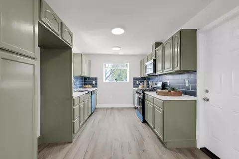 Entry Way - 379 E 22nd St, Tracy, CA 95376 photo 1 of 1