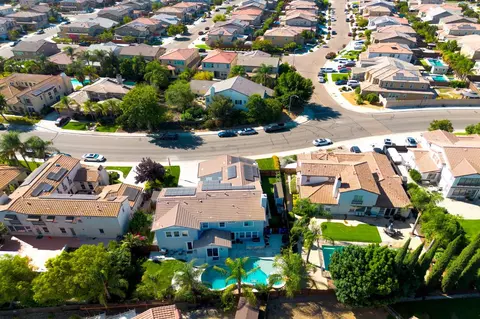 View/Area - 1845 Kagehiro Dr, Tracy, CA 95376 photo 7 of 13