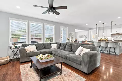 Living - 1845 Kagehiro Dr, Tracy, CA 95376 photo 2 of 3