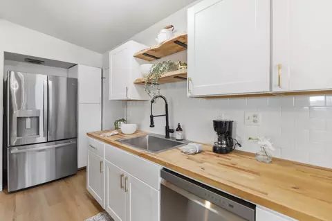 Kitchen - 2431 Madrone St, Sutter, CA 95982 photo 3 of 5
