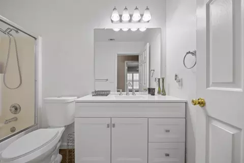 Bath - 269 E Century Blvd, Lodi, CA 95240 photo 2 of 6