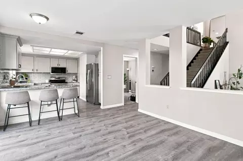 Entry Way - 855 Westleigh Ct, Tracy, CA 95376 photo 3 of 3