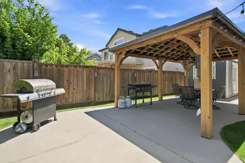 Exterior - 855 Westleigh Ct, Tracy, CA 95376 photo 4 of 9