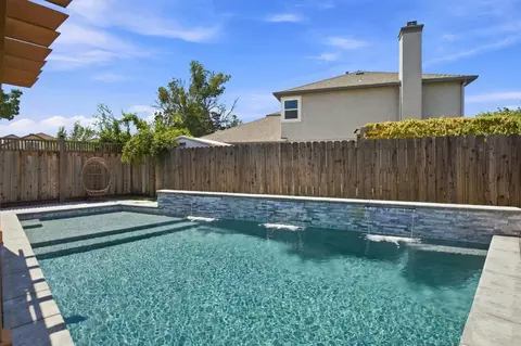 Exterior - 855 Westleigh Ct, Tracy, CA 95376 photo 6 of 9