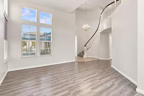 Living - 1686 Aletsch Way, Manteca, CA 95337 photo 2 of 8
