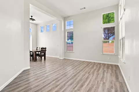 Living - 1686 Aletsch Way, Manteca, CA 95337 photo 1 of 8