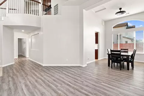 Entry Way - 1686 Aletsch Way, Manteca, CA 95337 photo 5 of 8