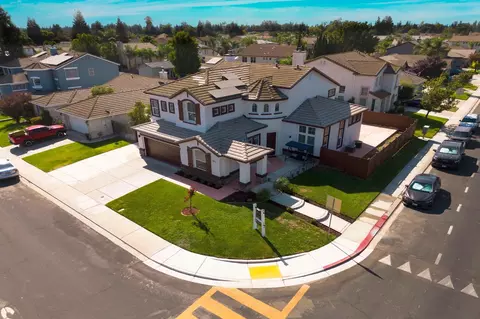 View/Area - 1686 Aletsch Way, Manteca, CA 95337 photo 4 of 15