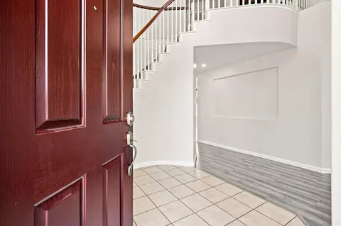 Entry Way - 1686 Aletsch Way, Manteca, CA 95337 photo 1 of 8