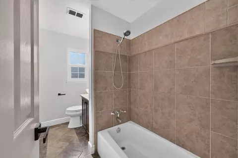 Bath - 6129 Marwick Way, Carmichael, CA 95608 photo 1 of 5
