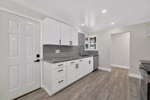 Kitchen - 6129 Marwick Way, Carmichael, CA 95608 photo 1 of 1