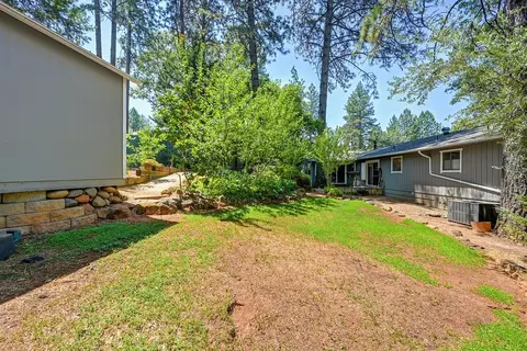 Exterior - 11575 Marilyn Ct, Grass Valley, CA 95949 photo 27 of 30