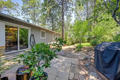 Exterior - 11575 Marilyn Ct, Grass Valley, CA 95949 photo 17 of 30