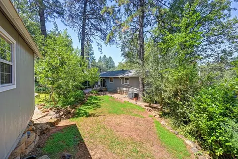 Exterior - 11575 Marilyn Ct, Grass Valley, CA 95949 photo 28 of 30