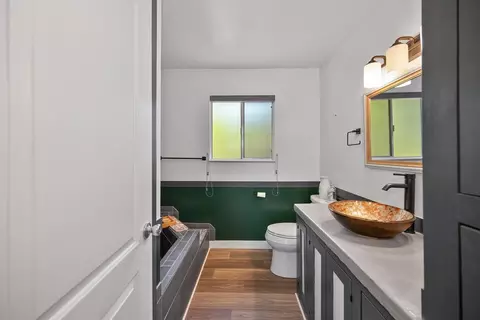 Bath - 11575 Marilyn Ct, Grass Valley, CA 95949 photo 6 of 8