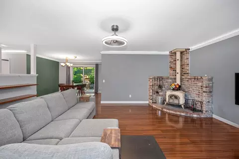Living - 11575 Marilyn Ct, Grass Valley, CA 95949 photo 3 of 9